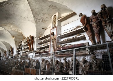 91 Images et Photos de Les catacombes capucins palerme Libres de Droits | Shutterstock